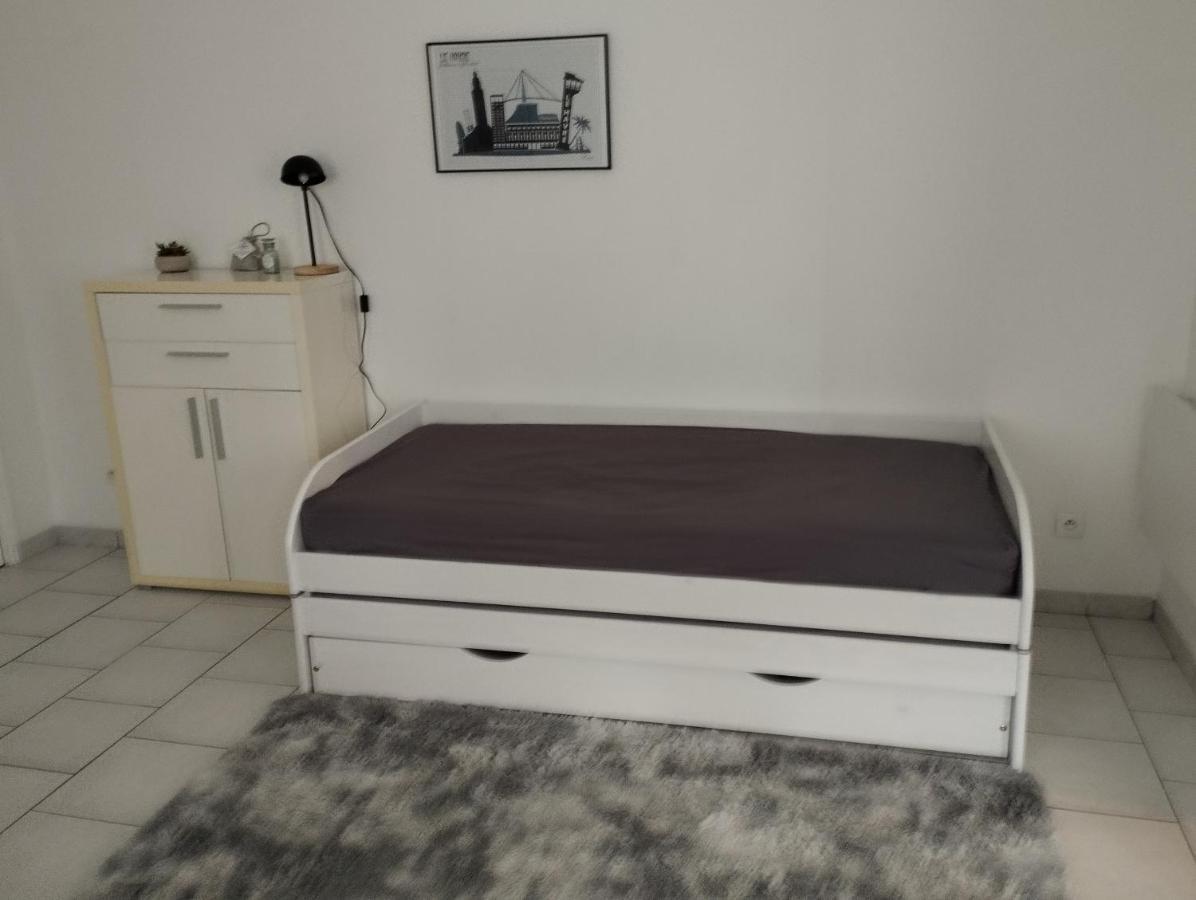Studio Charmant Canape Lit Netflix Prime Video Wifi Dazn Le Havre Exterior photo