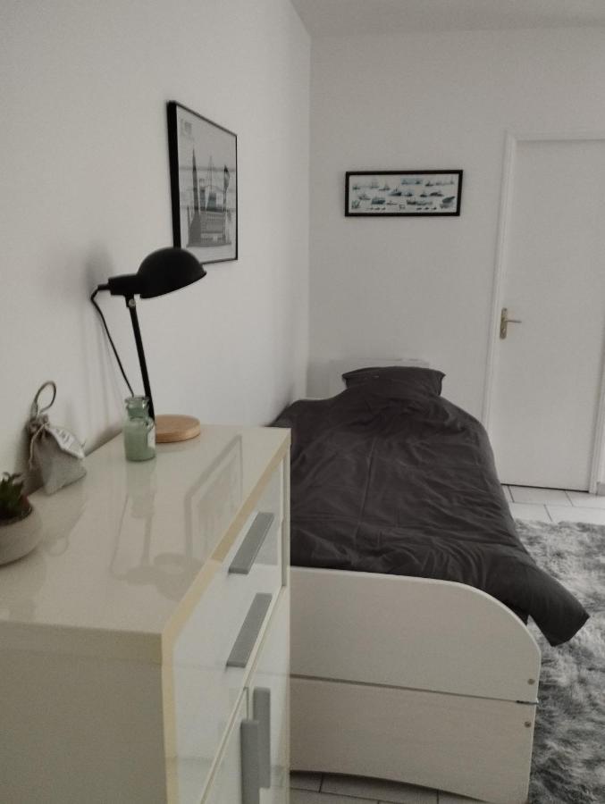 Studio Charmant Canape Lit Netflix Prime Video Wifi Dazn Le Havre Exterior photo